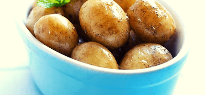 taking out boil potatoes